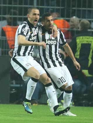 Carlos TEVEZ, JUVE 10 Torjubel, Jubel nach dem Tor zum 0-1 BORUSSIA DORTMUND - JUVENTUS TURIN Fussball UEFA Champions League, Achtelfinale in Dortmund, 18.03.2015 CL Saison 2014 2015, BVB