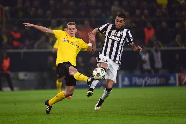 18.03.2015, xjhx, Fussball UEFA Champions League, Borussia Dortmund - Juventus Turin, v.l. Sven Bender (Borussia Dortmund), Roberto Pereyra (Juventus Turin)