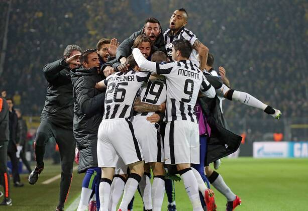 18.03.2015, xovx, Fussball UEFA Champions League, Borussia Dortmund - Juventus Turin, vJubel nach dem Tor zum 0:1 durch Carlos Tevez (Juventus Turin), Aktion.