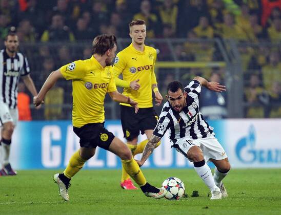 18.03.2015, xovx, Fussball UEFA Champions League, Borussia Dortmund - Juventus Turin, v.l. Marcel Schmelzer (Borussia Dortmund), Marco Reus (Borussia Dortmund), Carlos Tevez (Juventus Turin), Aktion.
