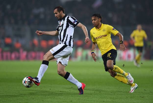 FUSSBALL CHAMPIONS LEAGUE SAISON 2014 2015 ACHTELFINAL RUECKSPIEL Borussia Dortmund - Juventus Turin 18.03.2015 Giorgio Chiellini (li, Juventus Turin) gegen Pierre-Emerick Aubameyang (re, Borussia Dortmund) 