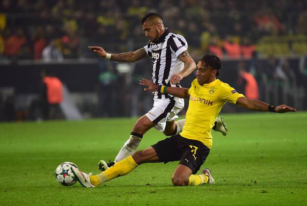 18.03.2015, xjhx, Fussball UEFA Champions League, Borussia Dortmund - Juventus Turin, v.l.Arturo Vidal (Juventus Turin), Pierre-Emerick Aubameyang (Borussia Dortmund)