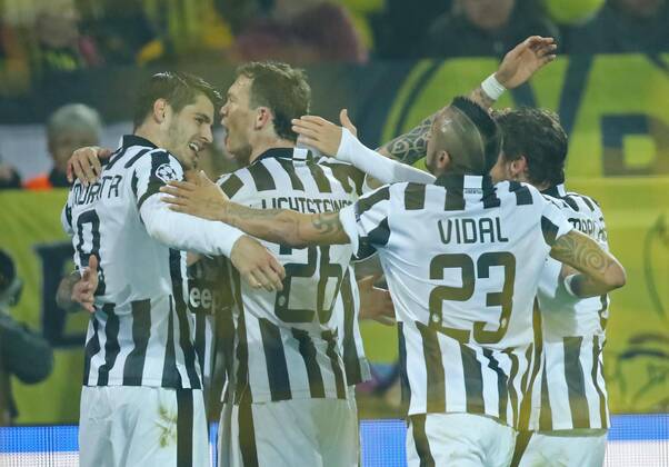 MORATA, JUVE 9 Torjubel, Jubel nach dem Tor zum 0-2 mit Stephan LICHTSTEINER, JUVE 26, Arturo VIDAL, JUVE 23 BORUSSIA DORTMUND - JUVENTUS TURIN Fussball UEFA Champions League, Achtelfinale in Dortmund, 18.03.2015 CL Saison 2014 2015, BVB
