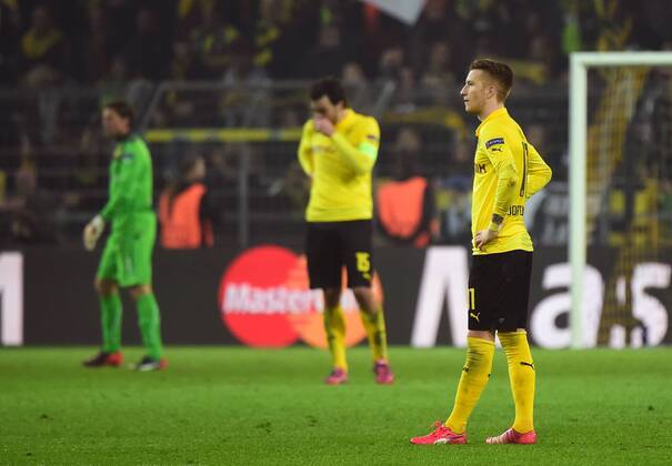 18.03.2015, xjhx, Fussball UEFA Champions League, Borussia Dortmund - Juventus Turin, v.l. Roman Weidenfeller (Borussia Dortmund), Mats Hummels (Borussia Dortmund), Marco Reus (Borussia Dortmund) enttaeuscht, enttaeuscht schauend, dissapointed