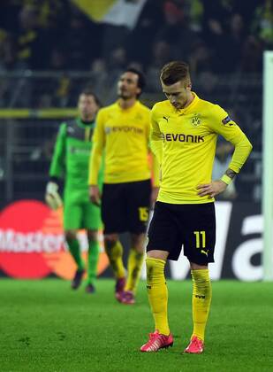 18.03.2015, xjhx, Fussball UEFA Champions League, Borussia Dortmund - Juventus Turin, v.l. Roman Weidenfeller (Borussia Dortmund), Mats Hummels (Borussia Dortmund), Marco Reus (Borussia Dortmund) enttaeuscht, enttaeuscht schauend, dissapointed