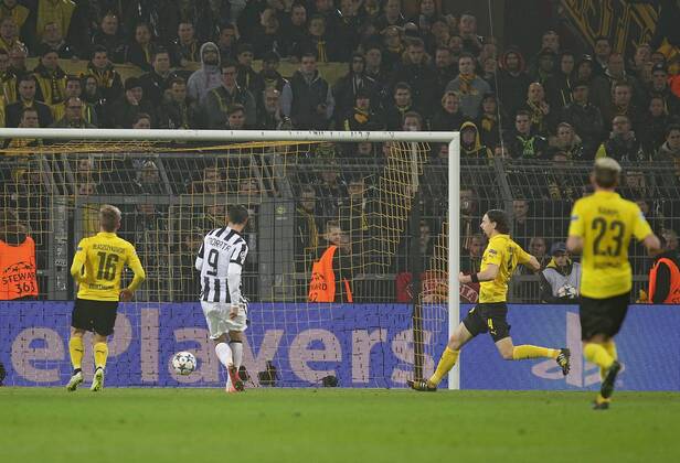 18.03.2015, xovx, Fussball UEFA Champions League, Borussia Dortmund - Juventus Turin, v.l. Jakub Blaszczykowski (Kuba) (Borussia Dortmund), Alvaro Morata (Juventus Turin) mit dem Tor zum 0:2, Neven Subotic (Borussia Dortmund), Kevin Kampl (Borussia Dortmund), Aktion.