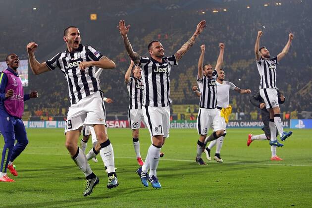 18.03.2015, xovx, Fussball UEFA Champions League, Borussia Dortmund - Juventus Turin, Die Spieler von Juventus Turin bejubelt ubeln den 3:0 Sieg in Dortmund, Freisteller.