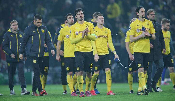 18.03.2015, Fussball Championsleague 2014 2015, Achtelfinale , Borussia Dortmund - Juventus Turin, im Signal-Iduna-Park-Stadion Dortmund. die Dortmunder Spieler sind enttäuscht 