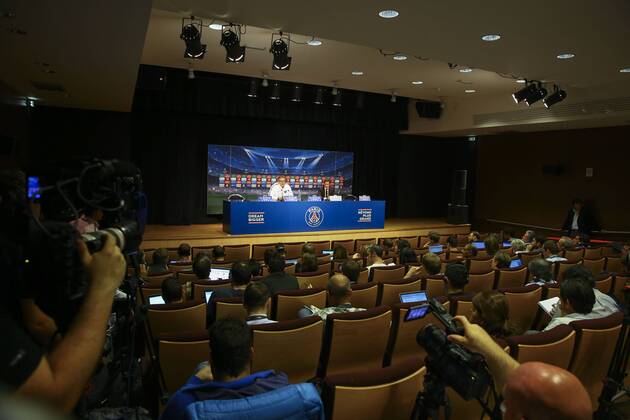 Laurent Blanc FOOTBALL : PK Paris Saint Germain (PSG) - Champions League - 14 04 2015 GwendolineLeGoff 