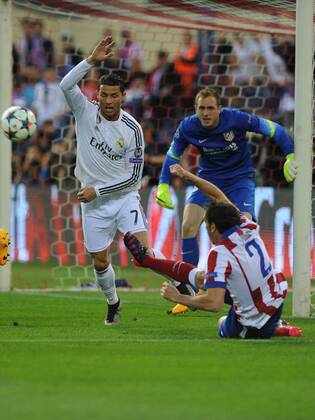 Real Madrid Forward, Cristiano Ronaldo, number 7 . Atletico de Madrid Defender, Diego GODIN, number 2. Atletico de Madrid Goalkeeper, Jan Oblak - OBLAK, number 13. Champions League Atletico Madrid - Real Madrid 