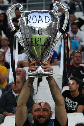 Juventus Fans Champions League Juventus Turin  - ZUMAn230