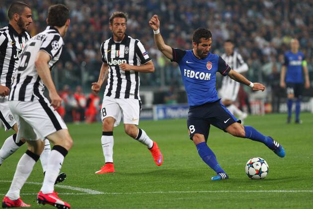 Monaco midfielder Joao Moutinho (8) shoots for goal Champions League Juventus Turin - AS Monaco FC  - ZUMAn230