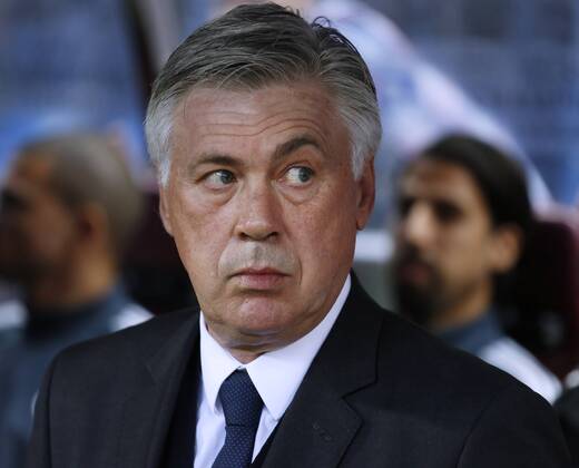 ANCELOTTI Carlo Trainer Real Madrid im Hintergrund auf der Bank KHEDIRA Sami UEFA Champions League Saison 2014-2015 Viertelfinale Atletico Madrid-Real Madrid am 14.April 2015 in Madrid 