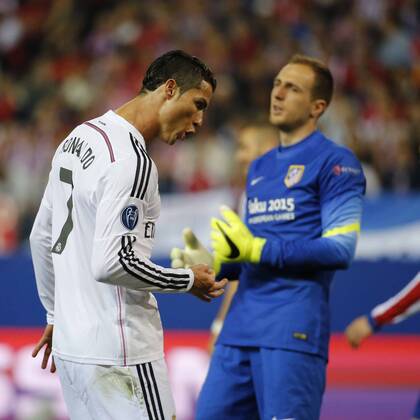 First leg of 1 4 Champions League match between Atletico Madrid and Real Madrid. In this picture, Cristiano Ronaldo and Jan Oblak. xPABLOGARCIAx 
