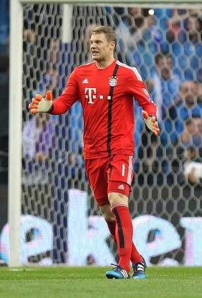 enttaeuschung bei Manuel Neuer 1 (FC Bayern Muenchen) , FC Porto vs. FC Bayern Muenchen, Fussball, Champions League, 15.04.2015 EP_ckt