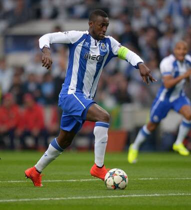 FUSSBALL CHAMPIONS LEAGUE SAISON 2014 2015 VIERTELFINALE HINSPIEL FC Porto - FC Bayern Muenchen 15.04.2015 Jackson Martinez (FC Porto) am Ball 