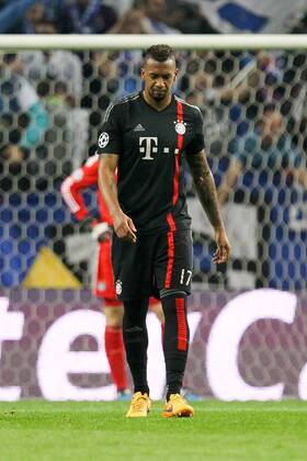 enttaeuschung bei Jerome Boateng 17 (FC Bayern Muenchen) , FC Porto vs. FC Bayern Muenchen, Fussball, Champions League, 15.04.2015 EP_ckt