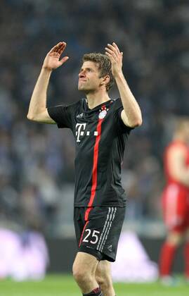 enttaeuschung bei Thomas Mueller 25 (FC Bayern Muenchen) , FC Porto vs. FC Bayern Muenchen, Fussball, Champions League, 15.04.2015 EP_ckt