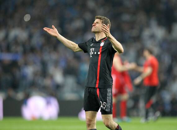 enttaeuschung bei Thomas Mueller 25 (FC Bayern Muenchen) , FC Porto vs. FC Bayern Muenchen, Fussball, Champions League, 15.04.2015 EP_ckt