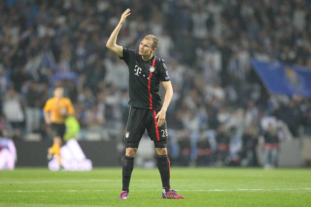 enttaeuschung bei Holger Badstuber 28 (FC Bayern Muenchen) , FC Porto vs. FC Bayern Muenchen, Fussball, Champions League, 15.04.2015 EP_CKT