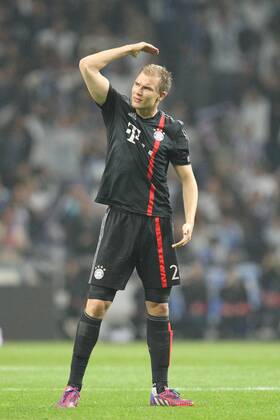 enttaeuschung bei Holger Badstuber 28 (FC Bayern Muenchen) , FC Porto vs. FC Bayern Muenchen, Fussball, Champions League, 15.04.2015 EP_CKT
