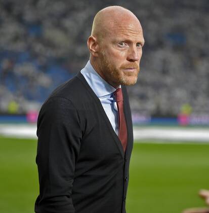 15.04.2015, Fussball Championsleague 2014 2015, Viertelfinale Hinspiel, FC Porto - FC Bayern München, im Estadio Dragao in Porto (Portugal). Sportdirektor Matthias Sammer (Bayern München) frustriert. 
