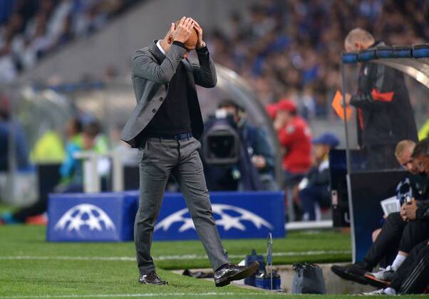 FUSSBALL CHAMPIONS LEAGUE SAISON 2014 2015 VIERTELFINAL HINSPIEL FC Porto - FC Bayern Muenchen 15.03.2015 Enttaeuschung FC Bayern Muenchen; Trainer Pep Guardiola 