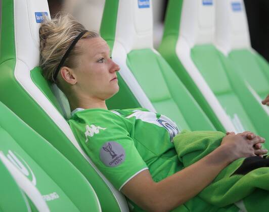 Enttäuscht nach der Niederlage Alexandra Popp (VfL Wolfsburg) VfL Wolfsburg vs. Paris Saint Germain