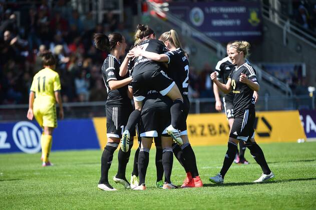 19.04.2015, xjhx, Fussball Champions League 1 2 Finale, 1.FFC Frankfurt - Broendby IF Kopenhagen, v.l. Celia Sasic (1.FFC Frankfurt) celebrate the goal, Torjubel zum 1:0