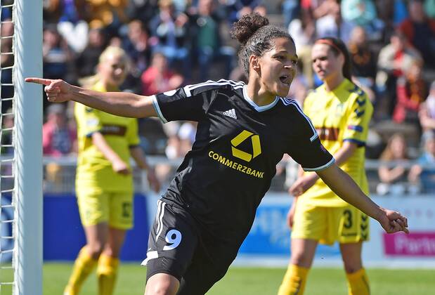 19.04.2015, xjhx, Fussball Champions League 1 2 Finale, 1.FFC Frankfurt - Broendby IF Kopenhagen, v.l. Celia Sasic (1.FFC Frankfurt) celebrate the goal, Torjubel zum 3:0