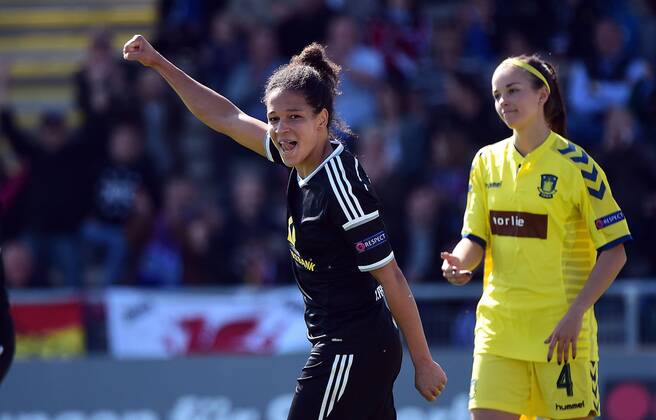 19.04.2015, xjhx, Fussball Champions League 1 2 Finale, 1.FFC Frankfurt - Broendby IF Kopenhagen, v.l. Celia Sasic (1.FFC Frankfurt) celebrate the goal, Torjubel zum 7:0