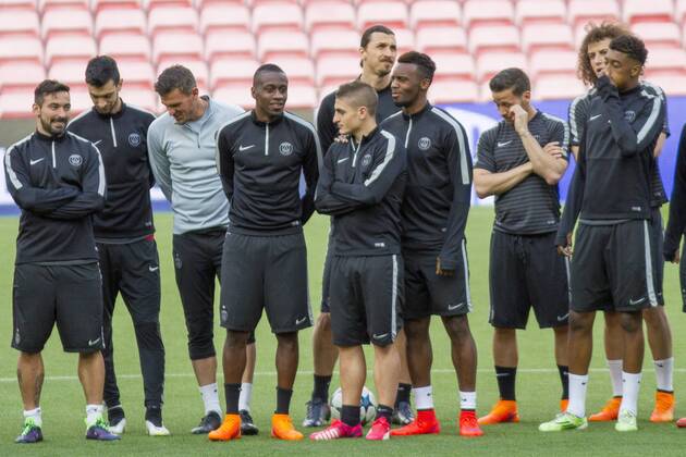 Barcelona, Catalonia Spain. April 20. PSG s players, during the PSG training session prior the UEFA Champions League match betwen FC Barcelona Barca and Paris Saint Germain 