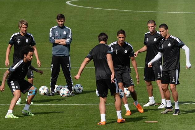 ESPANA, MADRID 21 APR: Cristiano Ronaldo, Marcelo, Fabio Coentrao, Raphael Varane, Pepe training in Ciudad Deportiva Real Madrid (Valdebebas), for the next match Champions League 2014 15 Real Madrid VS Atletico de Madrid in stadium Santiago Bernabeu (Madrid). 21th april of 2015 (Madrid). (Isa Saiz Cordon Press). 