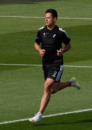 ESPANA, MADRID 21 APR: Chicharito training in Ciudad Deportiva Real Madrid (Valdebebas), for the next match Champions League 2014 15 Real Madrid VS Atletico de Madrid in stadium Santiago Bernabeu (Madrid). 21th april of 2015 (Madrid). (Isa Saiz Cordon Press). 