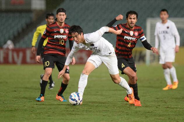 21.04.2015. Sydney, Australia. AFC Champions League. Western Sydney Wanderers versus Kashima Antlers. Kashima midfielder Mu Kanazaki in action. Kashima won 2-1. xNigelxOwenx  ActionPlus11614735