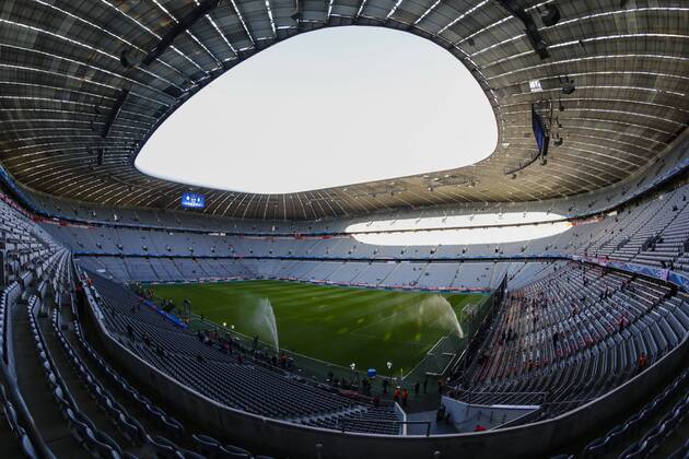 21.04.2015. Munich, Germany. Champions League Football, quarter-final, second leg. Bayern Munich. A general view inside the Allianz Arena xCraigxMercerx  ActionPlus11614767