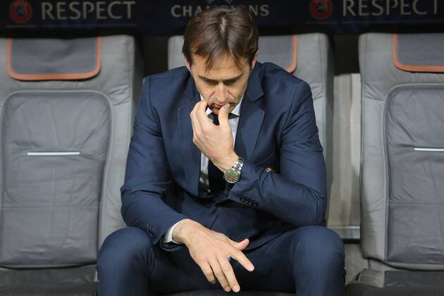 21.04.2015, xjfx, Fussball UEFA Champions League, FC Bayern Muenchen - FC Porto, v.l. Trainer Julen Lopetegui (FC Porto),enttaeuscht, enttaeuscht schauend, dissapointed