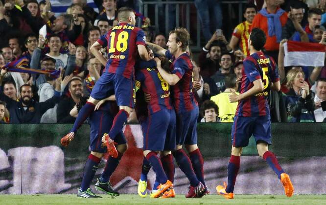 Aktuell Fußball, Champions League, FC Barcelonas Doppeltorschütze Neymar Barcelona, Catalonia, Spain - BARCELONA, SPAIN - APRIL 21: FC Barcelona Barca players celebration during the match of UEFA Champions League Quarter finals second leg between FC Barcelona and Paris Saint-Germain at the Camp Nou stadium on April 21, 2015 in Barcelona, Spain. (Photo by Joan Valls Urbanandsport Nurphoto) FC Barcelona and Paris Saint-Germain  - ZUMAn230