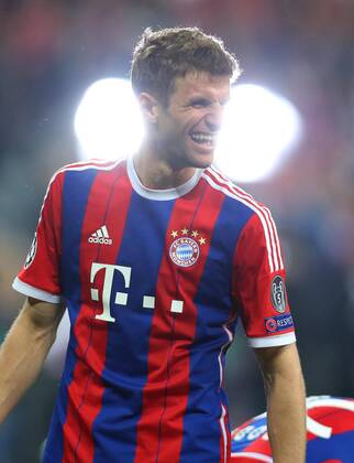 Thomas MUELLER, MÜLLER, FCB 25 Jubel, Freude, Emotionen, Feiern, Lachen, jubelt, freuen, reisst die Arme hoch, ballt die Faust FC BAYERN MUENCHEN - FC PORTO , Fussball UEFA Champions League, Viertelfinale Rueckspiel, Muenchen, 21.04.2015 CL Saison 2014 2015, FCB, Muenchen