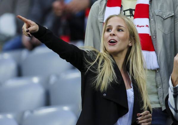 Nina Weiss Freundin von Manuel Neuer, Portrait, Porträt FC BAYERN MUENCHEN - FC PORTO (6-1) , Fussball UEFA Champions League, Viertelfinale Rueckspiel, Muenchen, 21.04.2015 CL Saison 2014 2015, FCB, Muenchen