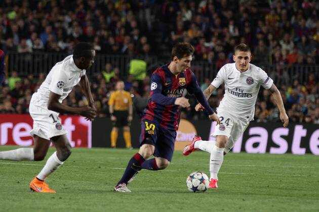 21.04.2015. Nou Camp, Barcelona, Spain. UEFA Champions League quarter-final, second leg. Barcelona versus Paris St Germain. Messi challenged by Verratti (R) xAngelxBoludax  ActionPlus11614875