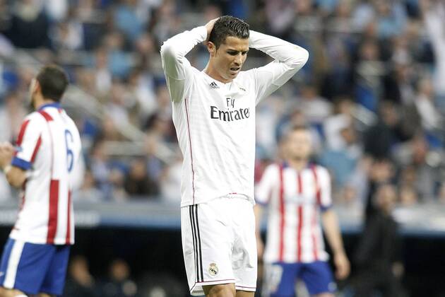 Aktuell Fußball, Champions League, Real Madrid - Atletico Madrid Real Madrid s Cristiano Ronaldo dejected during Champions League 2014 2015 Quarter-finals 2nd leg match.April 22,2015.  (2015042243)