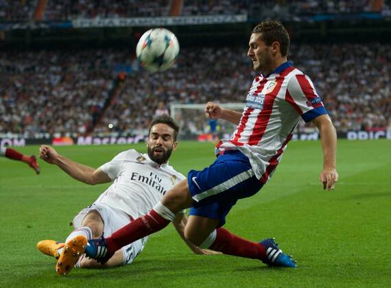Aktuell Fußball, Champions League, Real Madrid - Atletico Madrid Atletico de Madrid Midfielder, Jorge Resurreccion Merodio, number 6 . Real Madrid Defender, Daniel Carvajal Ramos, number 15. Round 1 4 of the CHAMPIONS league, soccer match between Real Madrid - Atletico de Madrid at the Santiago Bernabeu estadium, Madrid - Spain by April 22, 2015. PHOTOxGregorioxLopez. 