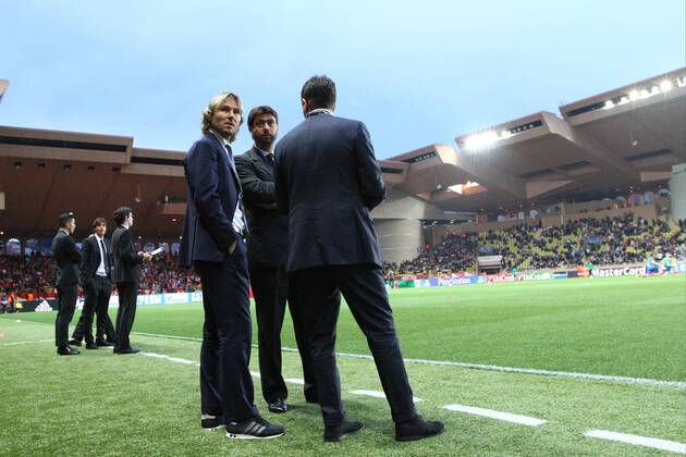 Aktuell Fußball, Champions League, AS Monaco - Juventus Turin April 22, 2015 - Montecarlo, Monaco - Pavel Nedved, Fabio Paratici and Andrea Agnelli talk before the Uefa Champions League quarter final football match JUVENTUS - MONACO on 22 04 15 at the Stade Louise II in Montecarlo, Monaco. Copyright 2015 Matteo Bottanelli Monaco vs Juventus  - ZUMAn230