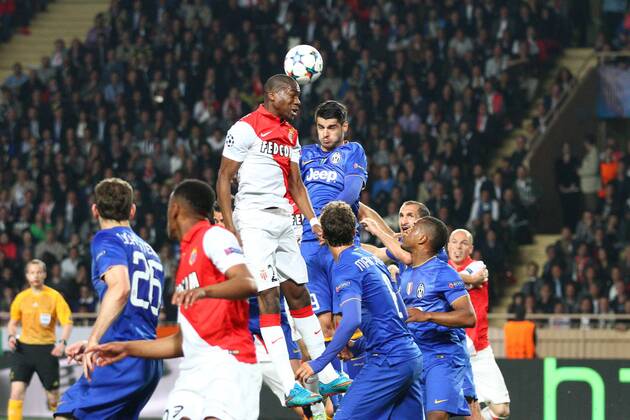Aktuell Fußball, Champions League, AS Monaco - Juventus Turin April 22, 2015 - Montecarlo, Monaco - Monaco midfielder Geoffrey Kondogbia (22) heads the ball during the Uefa Champions League quarter final football match JUVENTUS - MONACO on 22 04 15 at the Stade Louise II in Montecarlo, Monaco. Copyright 2015 Matteo Bottanelli Monaco vs Juventus  - ZUMAn230