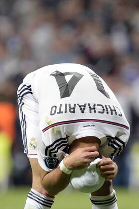 Aktuell Fußball, Champions League, Real Madrid - Atletico Madrid v.li.: Chicharito (Real Madrid) enttäuscht schauend, Enttäuschung, disappointed nach vergebener Torchance , Fussball, UEFA Champions League, Real Madrid - Atletico Madrid,  xjgx