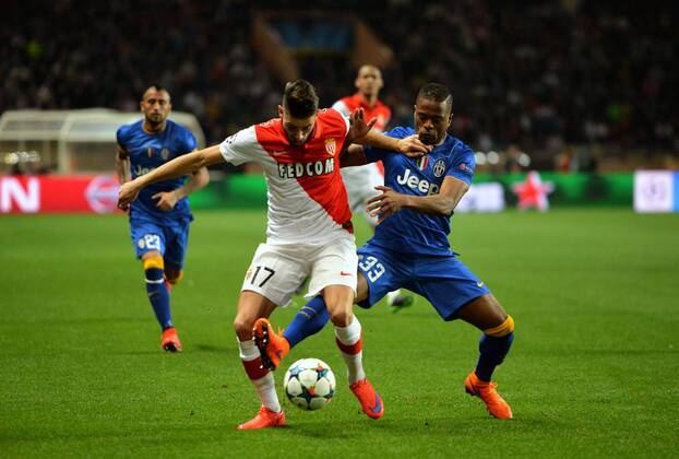 Aktuell Fußball, Champions League, AS Monaco - Juventus Turin Yannick Ferreira Carrasco (mon) - Patrice Evra (juv) Champions League 2014 2015 AS Monaco FC - Juventus Turin AnthonyBIBARD FEPx 