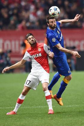 Aktuell Fußball, Champions League, AS Monaco - Juventus Turin Champions League 2014 2015 AS Monaco FC - Juventus Turin Andrea Barzagli-Yannick Ferreira Carrasco 
