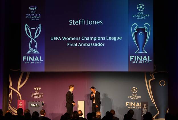 UEFA Botschafter Steffi Jones Pressekonferenz Zeremonie der Übergabe des Championsleague Pokals Fußball Fussball UEFA Champiosleague Saison 2014 2015 27.04.2015