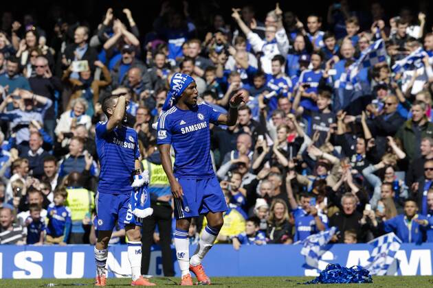 03.05.2015. London, England. Barclays Premier League. Chelsea versus Crystal Palace. Chelsea s Didier Drogba &amp; Eden Hazard enjoy the celebrations xCraigxMercerx  ActionPlus11617995